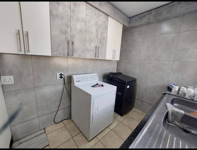 3 BEDROOM PROPERTY TO RENT IN FLORA GARDENS